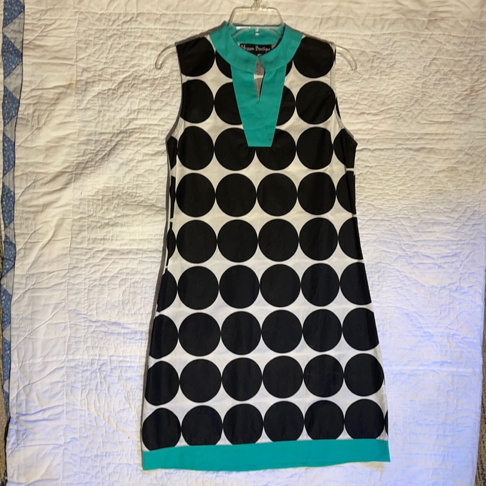 Blossom Boutique Size Small Linen